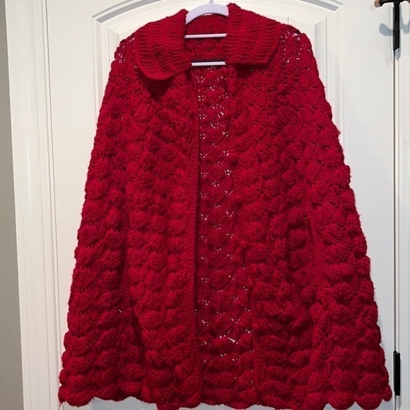 GORGEOUS red chunky crochet handknit open cardigan/cape/poncho boho grandma OS - Picture 1 of 10